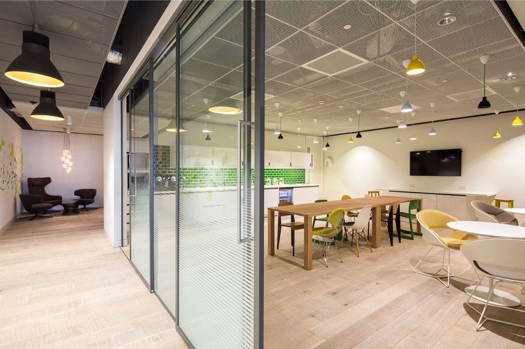 Metalowy sufit z charakterem zdj. 11