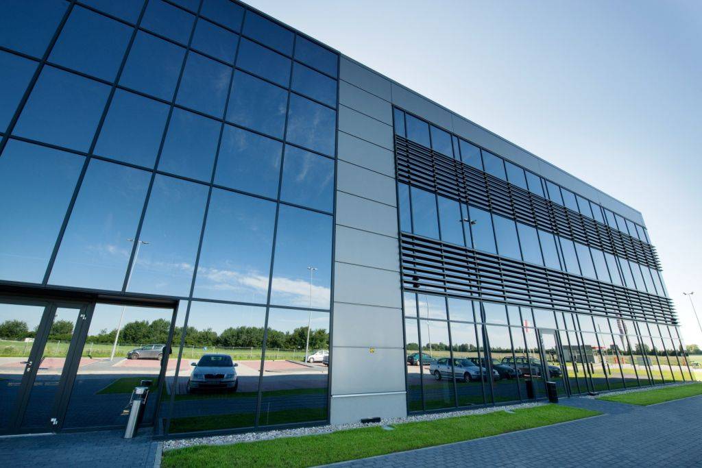 System modułowy Kingspan Evolution - fasadowa wolność wyboru zdj. 1