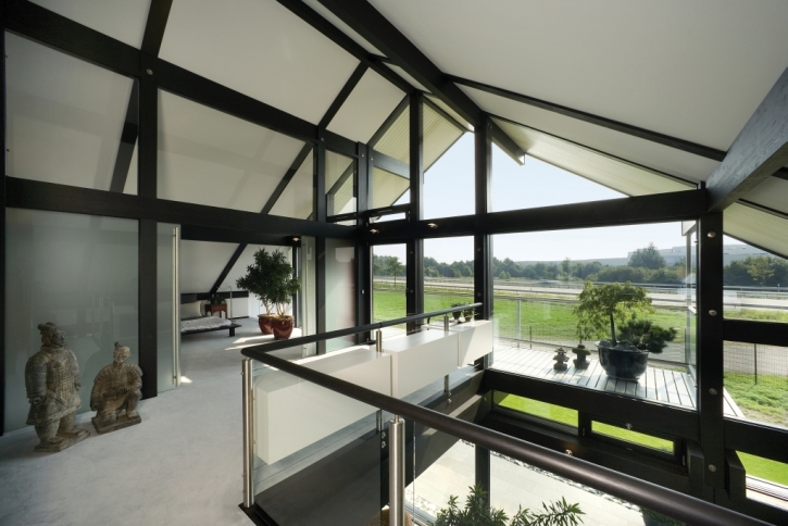 Guardian ogranicza pękanie szkła