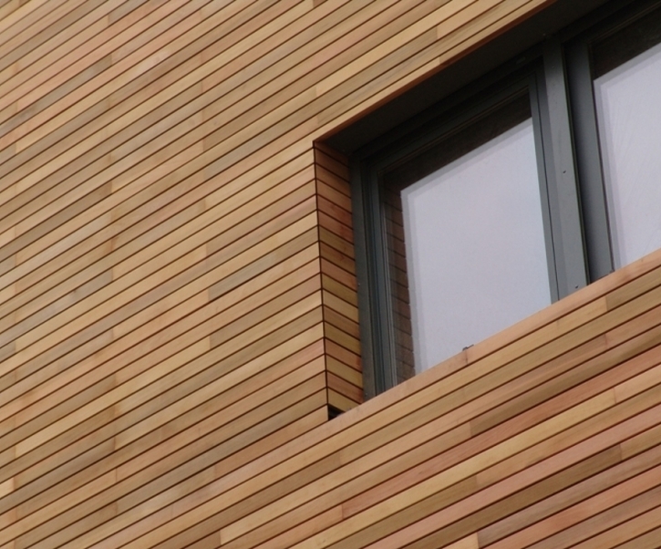 KOPP Elewacja wykonana z drewna (cedru kanadyjskiego)
